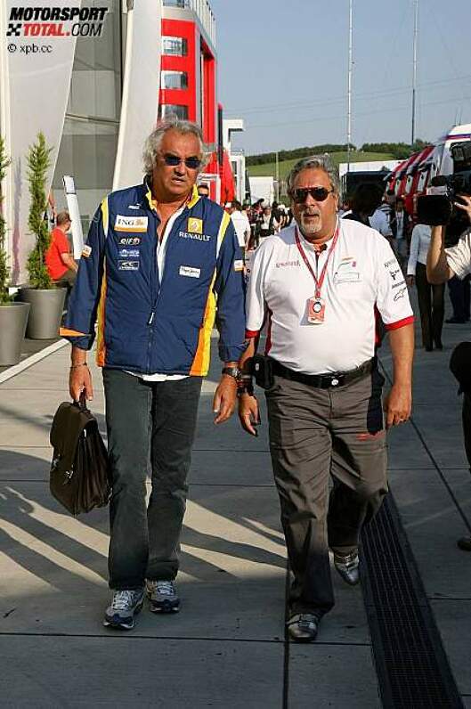 Flavio Briatore (Teamchef) (Renault) und Vijay Mallya (Teameigentümer) (Force India) 