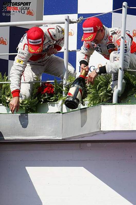 Timo Glock (Toyota) und Heikki Kovalainen (McLaren-Mercedes) 