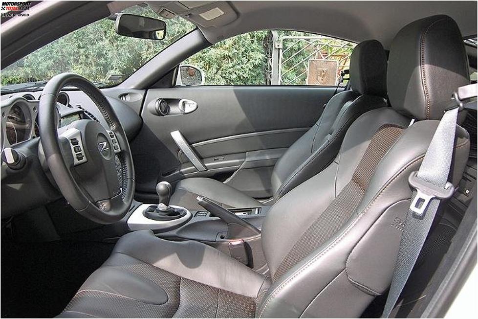 nissan 350z racing seats