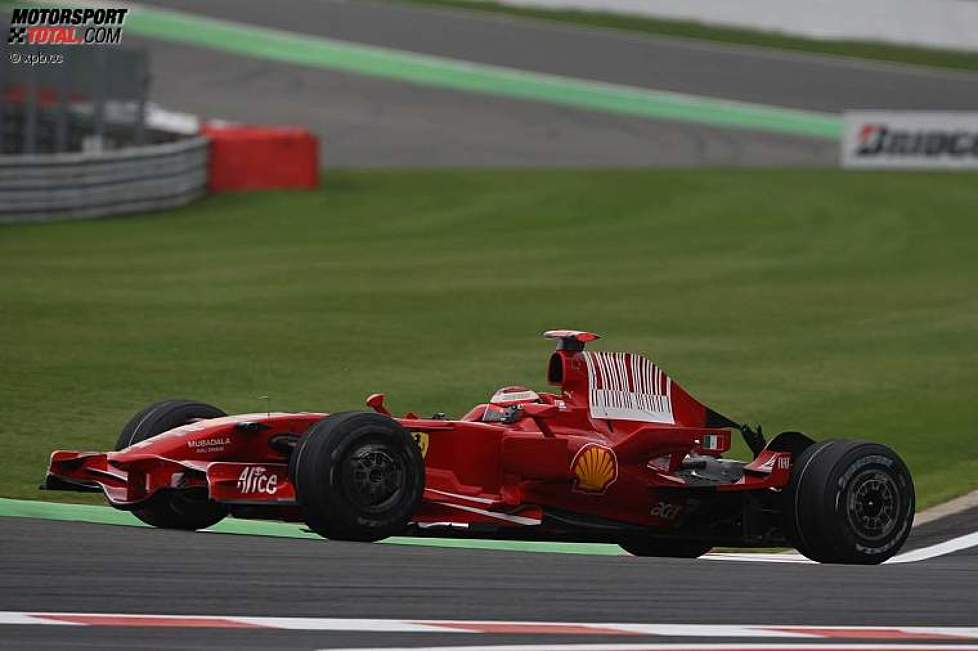 Kimi Räikkönen (Ferrari) - nach seinem Dreher samt leichtem Anschlag ohne Heckflügel unterwegs