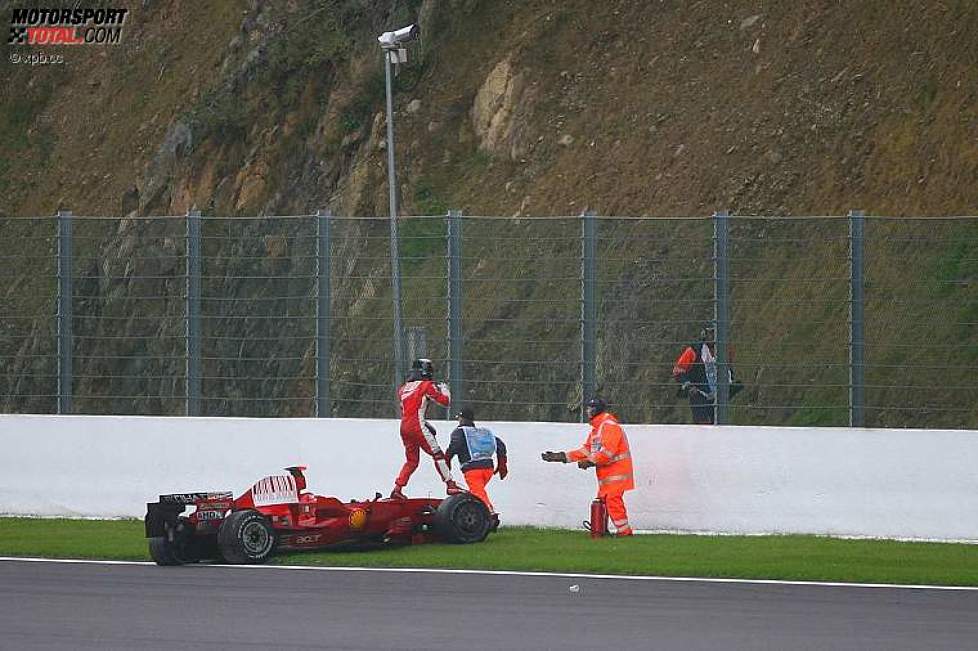 Kimi Räikkönen (Ferrari) beendete sein Rennen mit einem Dreher selbst