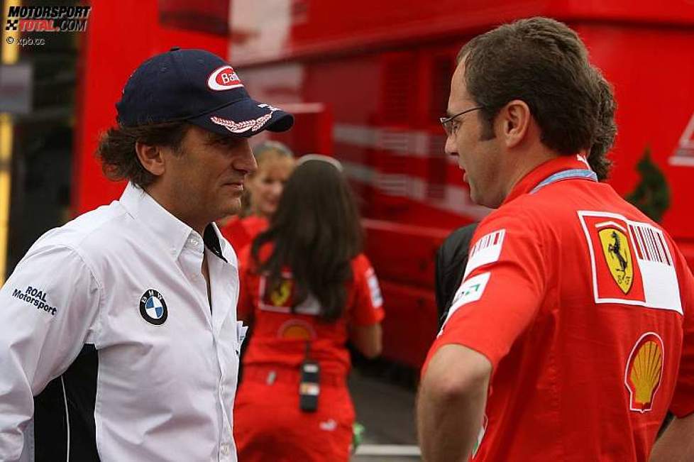 Alessandro Zanardi im Gespräch mit Stefano Domenicali (Teamchef) (Ferrari)