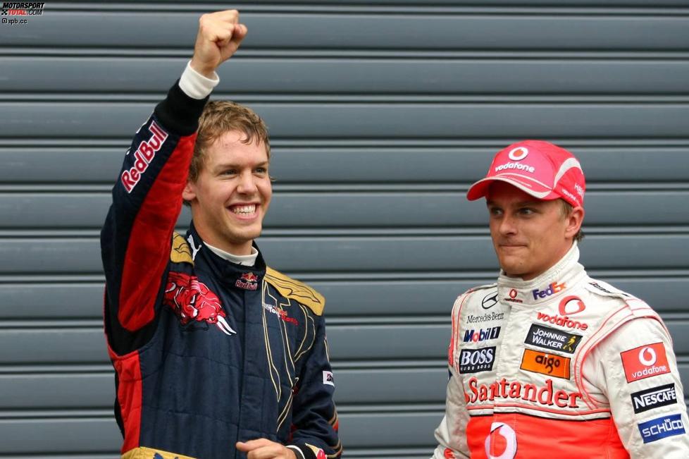 Sebastian Vettel (Toro Rosso) und Heikki Kovalainen (McLaren-Mercedes) 