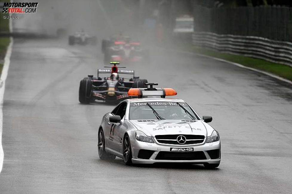 Das Rennen in Monza begann hinter dem Safety-Car