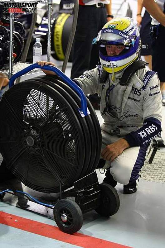 Nico Rosberg (Williams) verschafft sich Kühlung
