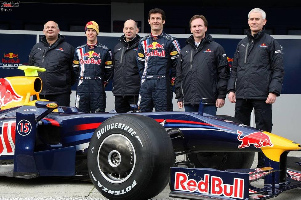 Mark Webber Sebastian Vettel Adrian Newey (Technischer Direktor) Christian Horner (Teamchef) Geoff Willis (Technischer Direktor) (Red Bull) 