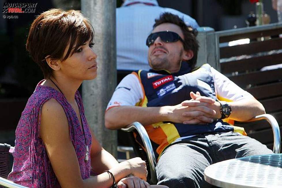 Fernando Alonso (Renault) und Ehefrau Raquel Rosario