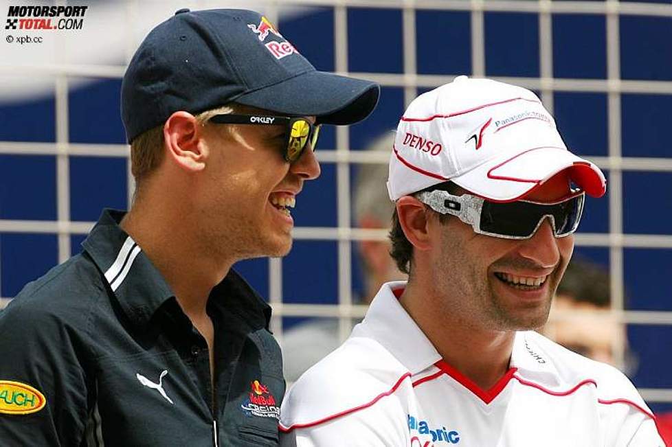 Sebastian Vettel (Red Bull) und Timo Glock (Toyota) 