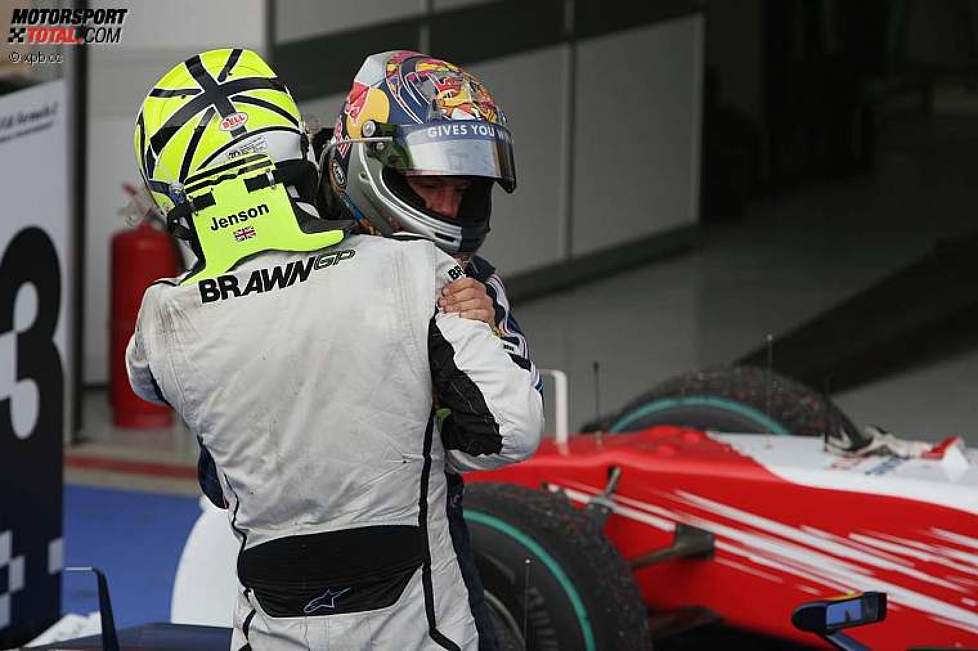Jenson Button (Brawn) und Sebastian Vettel (Red Bull) 