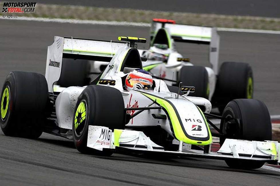 Rubens Barrichello vor Jenson Button (Brawn) 