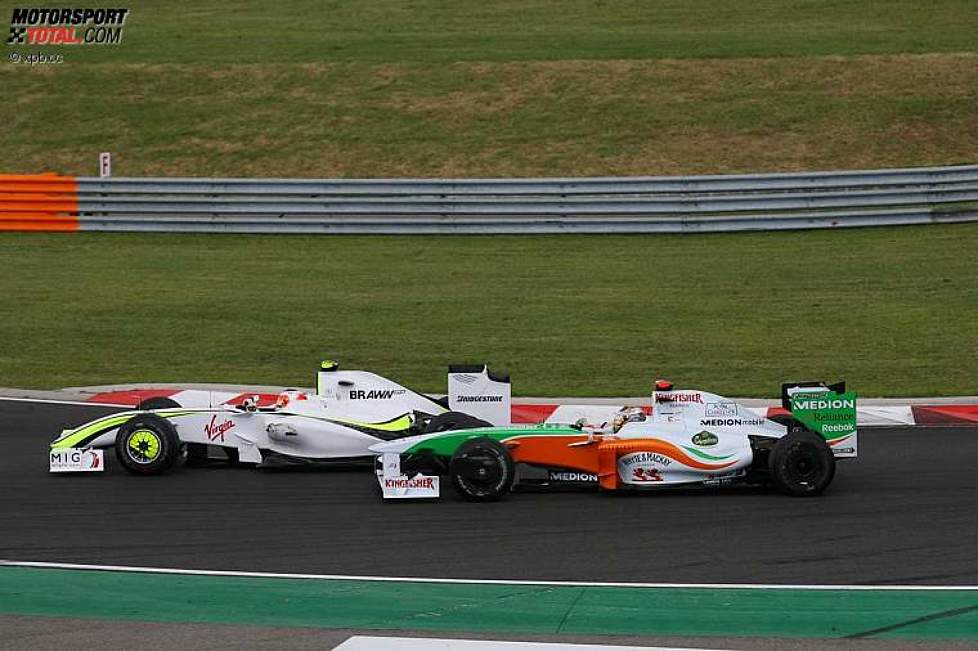 Rubens Barrichello (Brawn) und Adrian Sutil (Force India) 