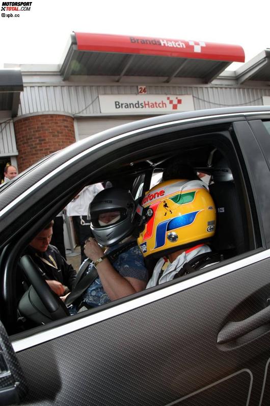 Lewis Hamilton gibt Taxifahrten
