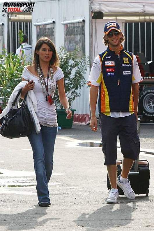 Romain Grosjean (Renault) und Freundin Marion Jolles