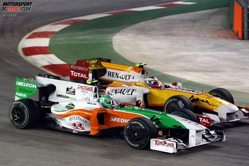 Romain Grosjean (Renault) und Vitantonio Liuzzi (Force India) im Zweikampf