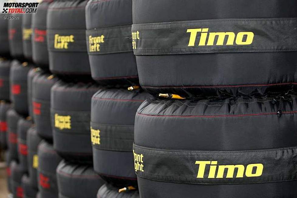 Bridgestone-Reifen für den abwesenden Timo Glock