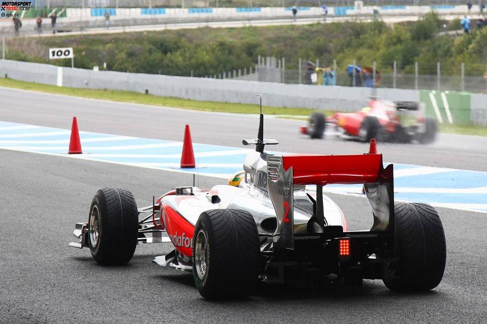 Lewis Hamilton (McLaren), Felipe Massa (Ferrari) auf der Piste