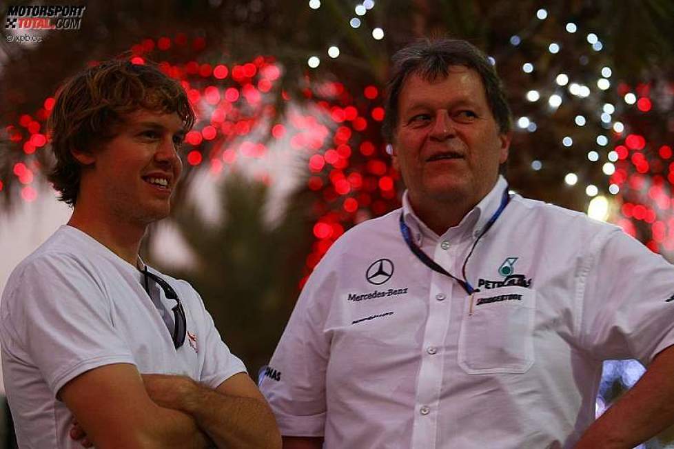 Sebastian Vettel (Red Bull) und Norbert Haug (Mercedes-Motorsportchef) 