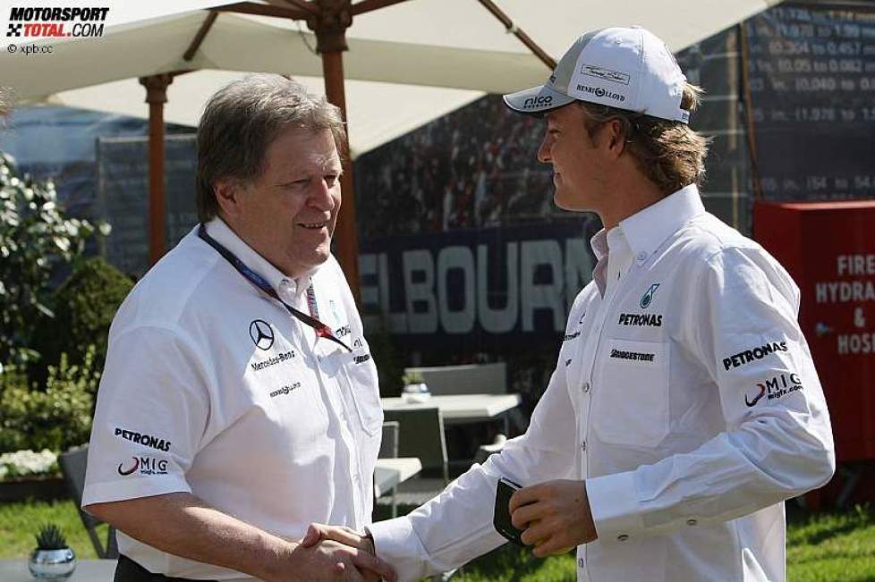 Norbert Haug (Mercedes-Motorsportchef) und Nico Rosberg (Mercedes) 