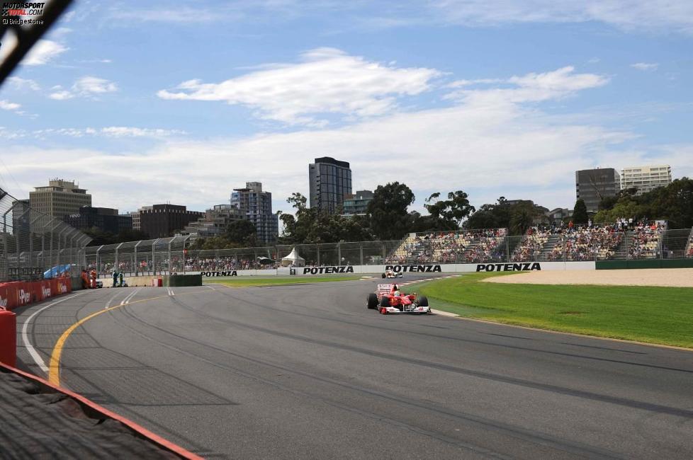 Felipe Massa (Ferrari) vor Adrian Sutil (Force India) 
