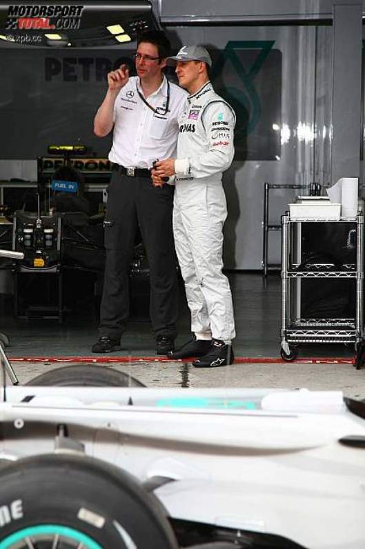 Michael Schumacher (Mercedes) und Renningenieur Andrew Shovlin