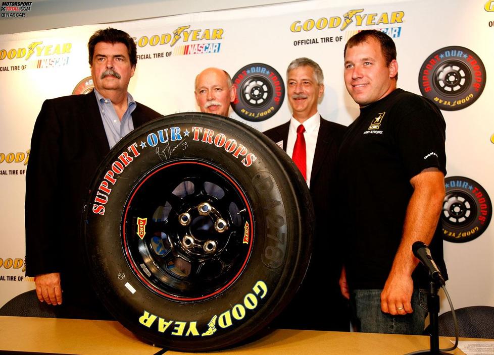 Ryan Newman (SHR) und die speziellen Goodyear-Reifen zum 4. Juli