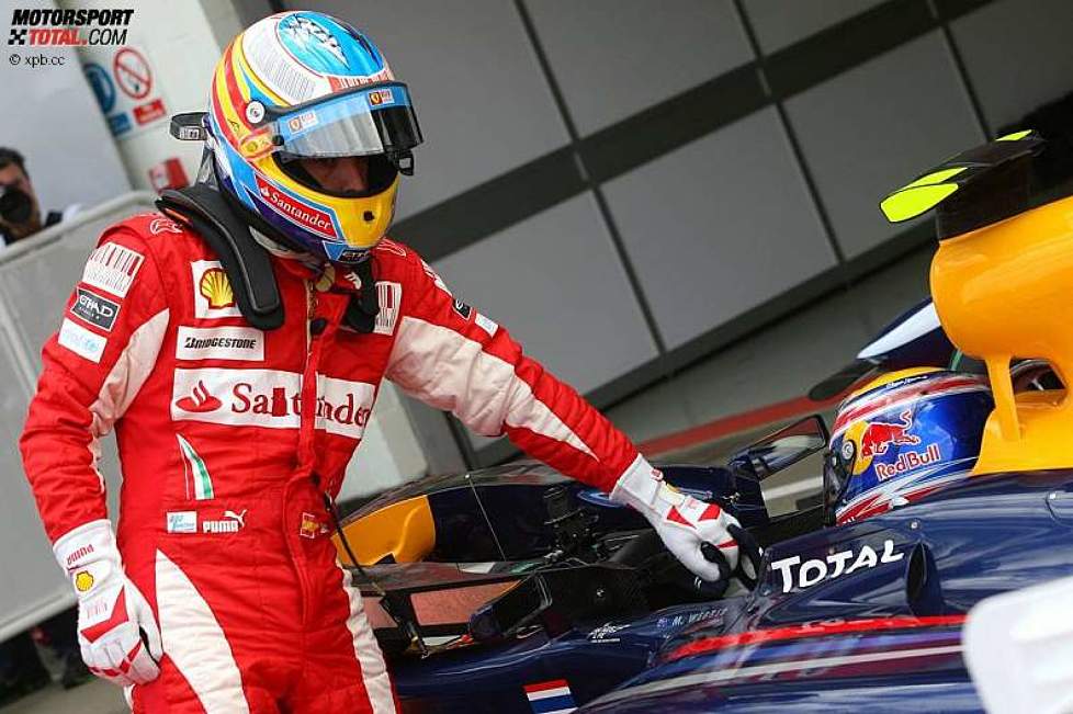 Fernando Alonso (Ferrari) und Mark Webber (Red Bull) 