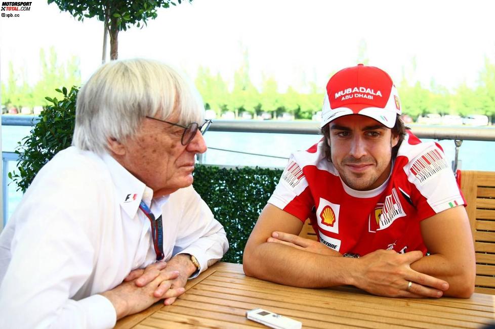 Bernie Ecclestone (Formel-1-Chef) mit Fernando Alonso (Ferrari)