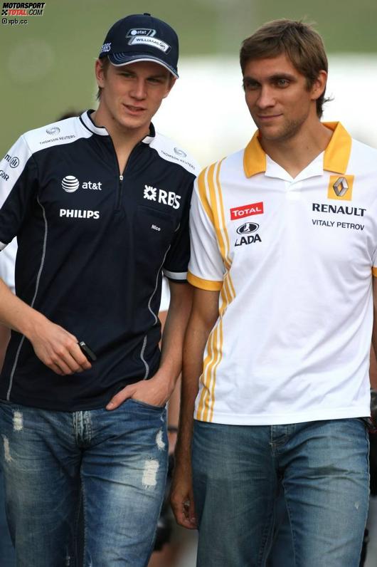 Nico Hülkenberg (Williams) und Vitaly Petrov (Renault) 
