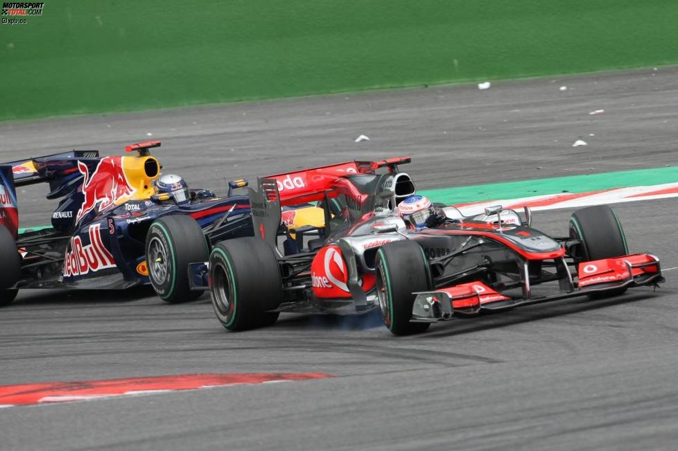 Jenson Button (McLaren) vor Sebastian Vettel (Red Bull) 