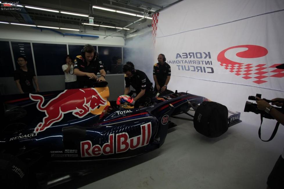 Karun Chandhok mit dem Red-Bull-Showcar in Yeongam/Südkorea