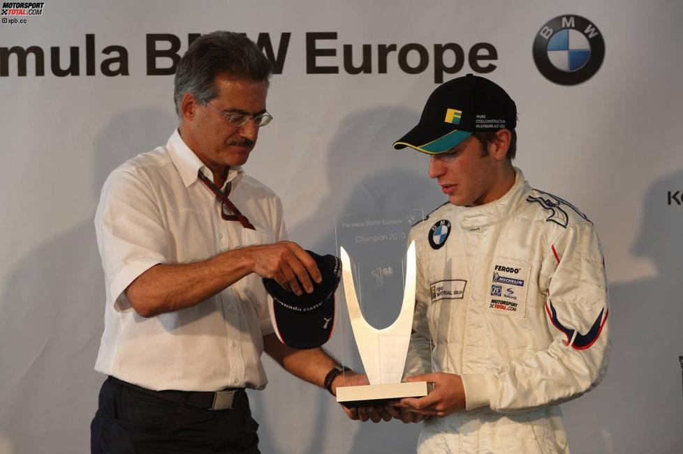 Mario Theissen (BMW Motorsport Direktor) und Robin Frijns 