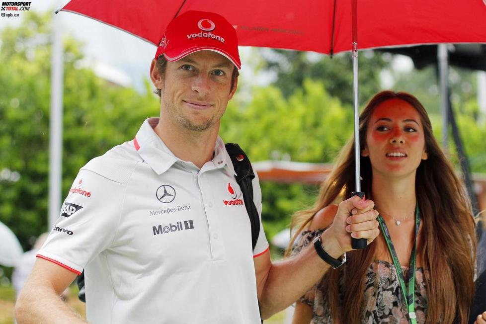 Jenson Button (McLaren) und Jessica Michibata