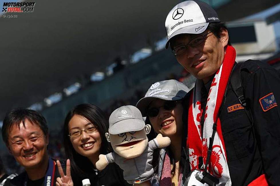 Michael Schumacher (Mercedes) hat viele Fans in Japan