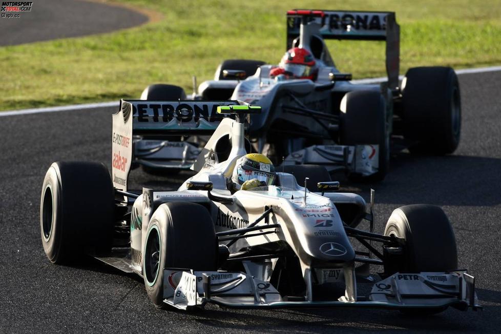 Nico Rosberg (Mercedes) vor Michael Schumacher (Mercedes)