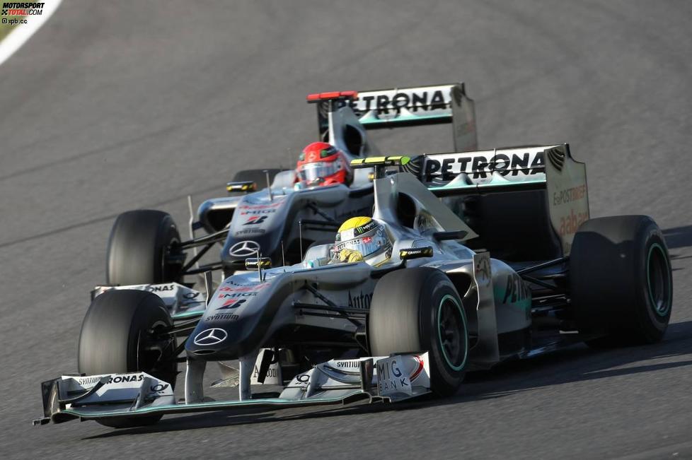 Nico Rosberg (Mercedes) vor Michael Schumacher (Mercedes)