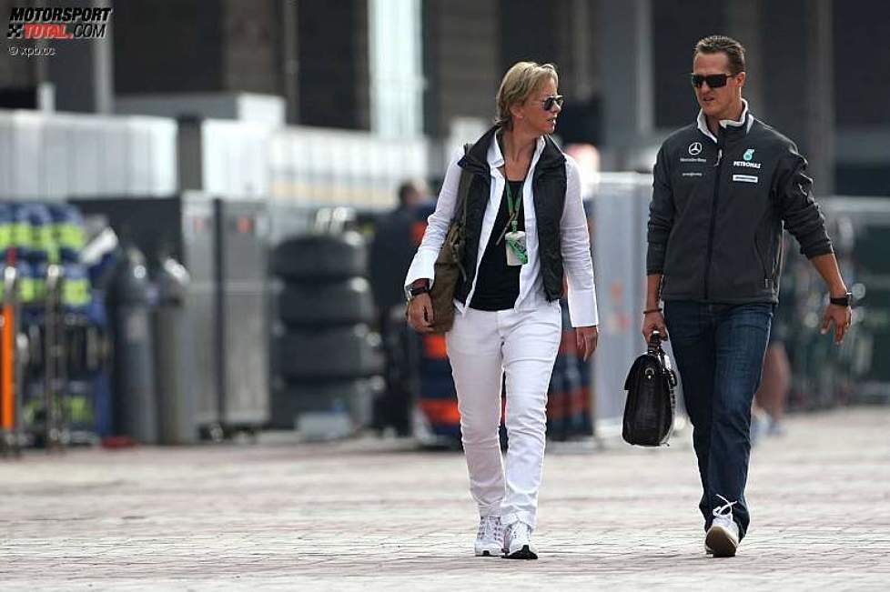 Michael Schumacher (Mercedes) mit seiner Pressesprecherin Sabine Kehm