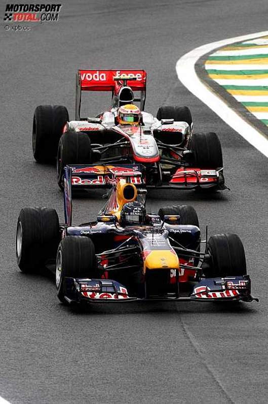 Sebastian Vettel (Red Bull) und Lewis Hamilton (McLaren)