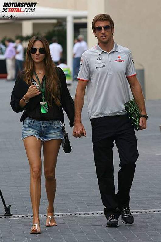 Jenson Button (McLaren) mit Freundin Jessica Michibata