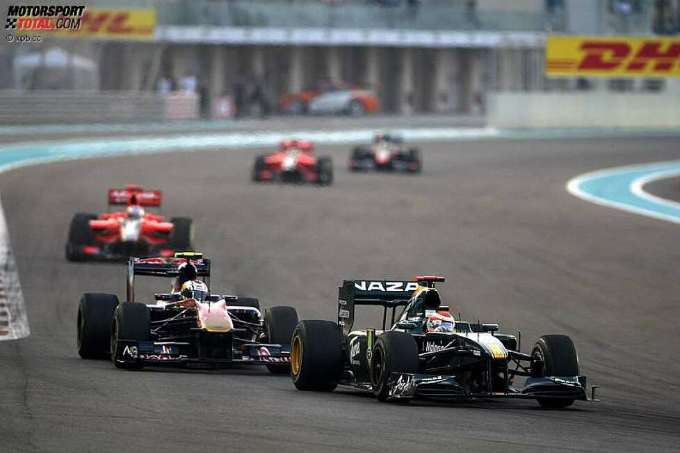 Jarno Trulli (Lotus) Jaime Alguersuari (Toro Rosso) 