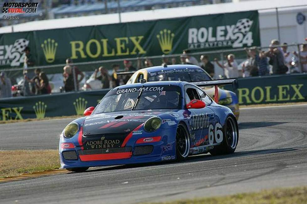 Dominik Farnbacher im TRG-Porsche