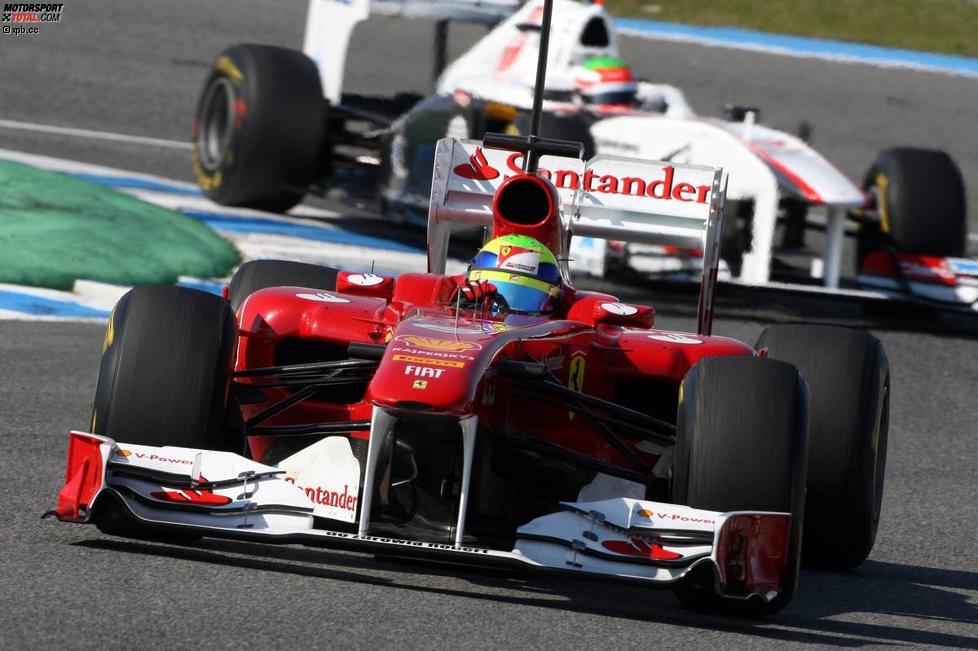 Felipe Massa (Ferrari) vor Sergio Perez (Sauber)