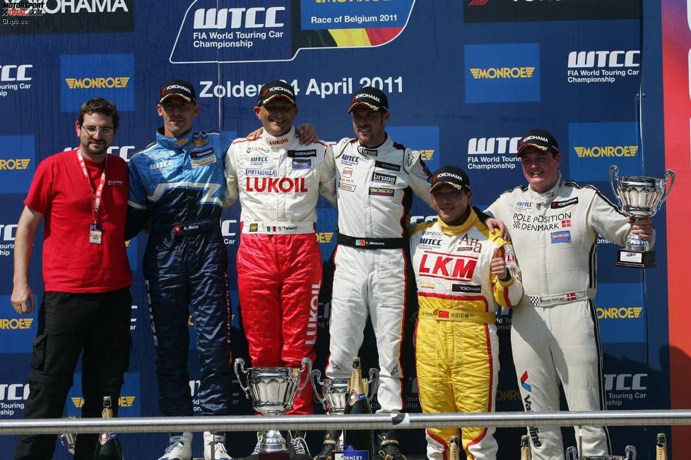 Gabriele Tarquini (Lukoil-Sunred), Alain Menu (Chevrolet), Tiago Monteiro (Sunred), Darryl O'Young (Bamboo) und Michel Nykjaer (Sunred)