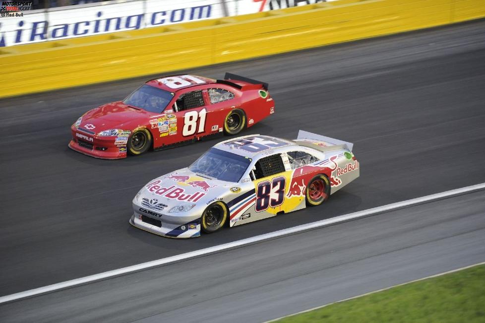 Brian Vickers (Red Bull) und J.J. Yeley (Whitney) 