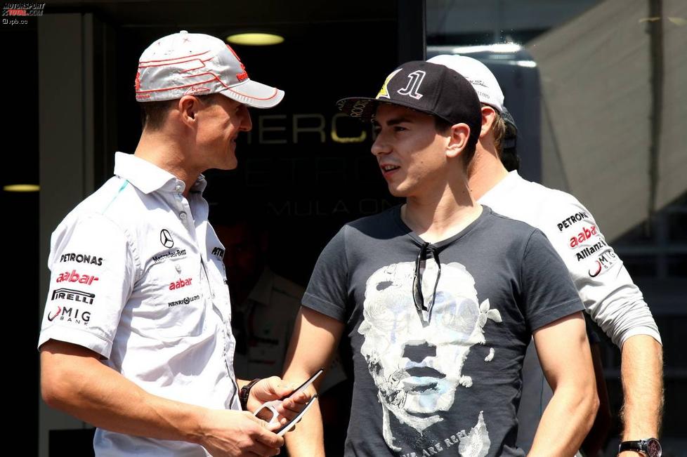 Michael Schumacher (Mercedes) und Jorge Lorenzo (Yamaha) 