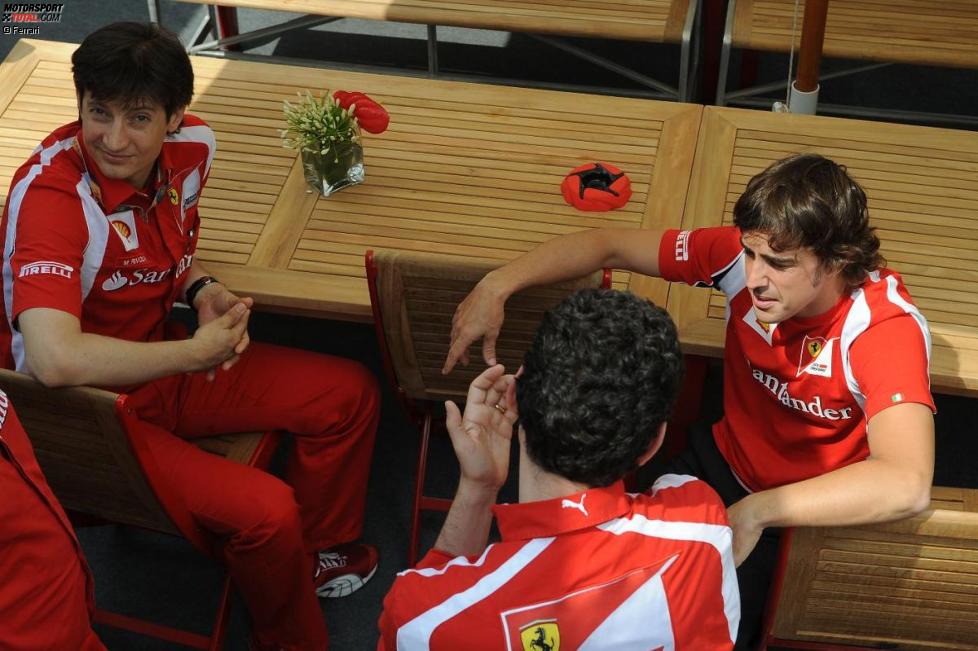 Massimo Rivola und Fernando Alonso (Ferrari)