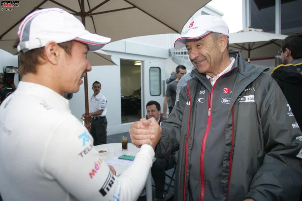 Kamui Kobayashi und Peter Sauber (Teamchef) 