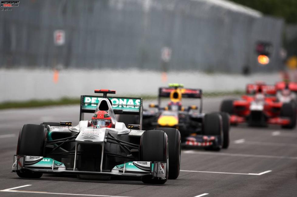 Michael Schumacher (Mercedes) Mark Webber (Red Bull) 