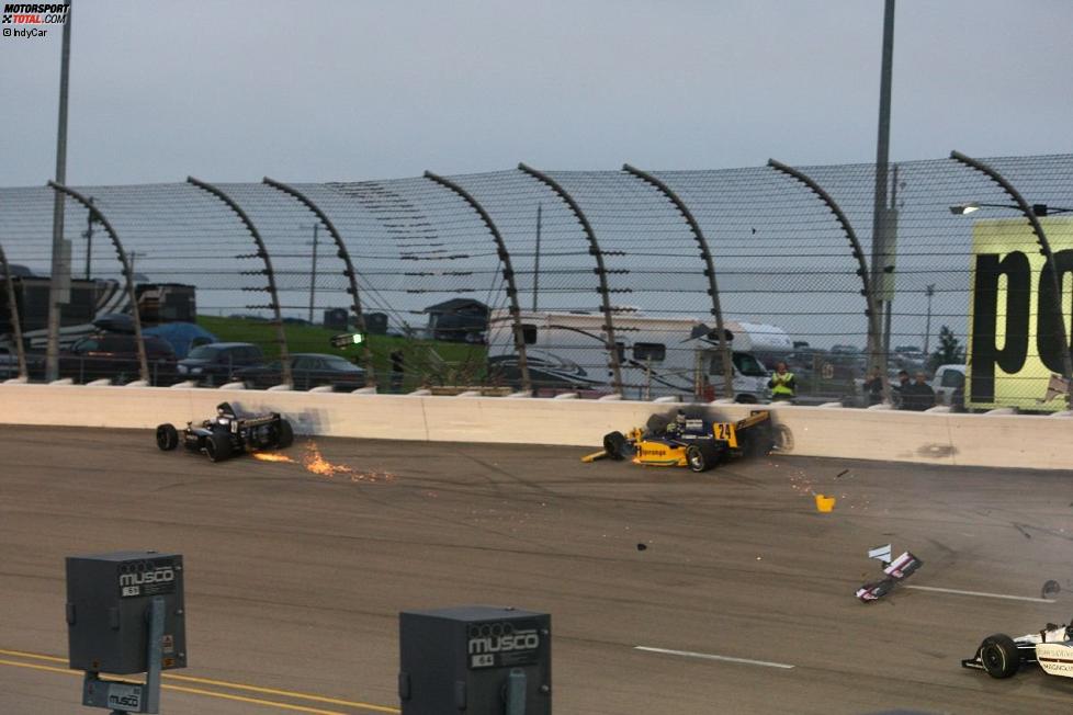 Crash von Mike Conway (Andretti) und Ana Beatriz (Dreyer and Reinbold)