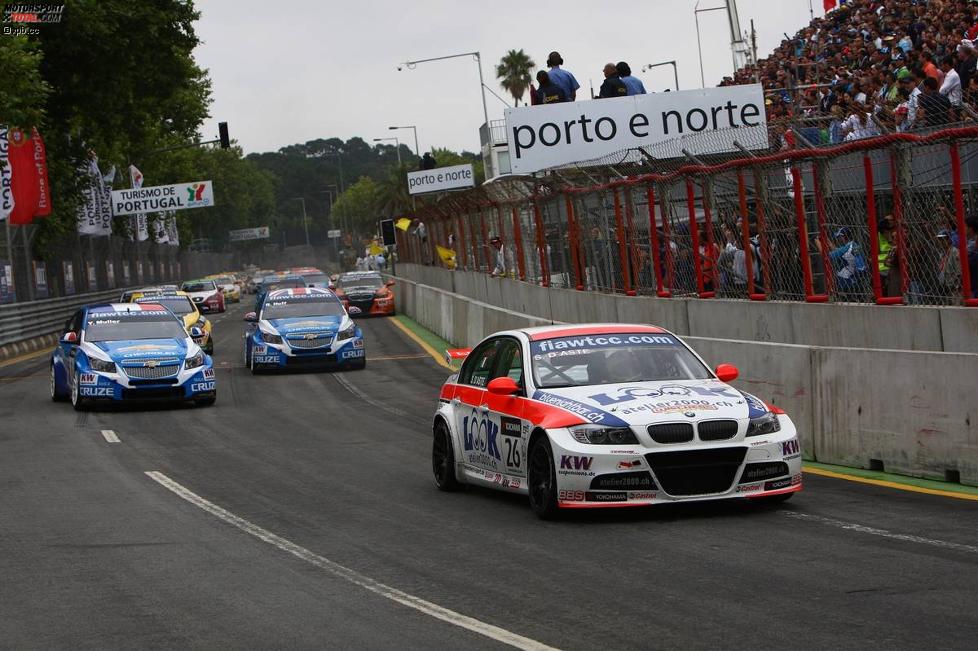 Stefano D'Aste (Wiechers) vor Yvan Muller (Chevrolet) und Robert Huff (Chevrolet) 