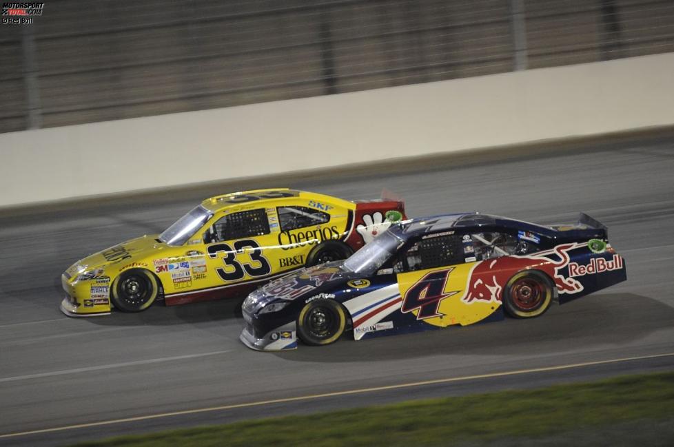Kasey Kahne (Red Bull) und Clint Bowyer (Childress)